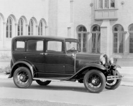 1931 Ford Model A DeLuxe Fordor Sedan